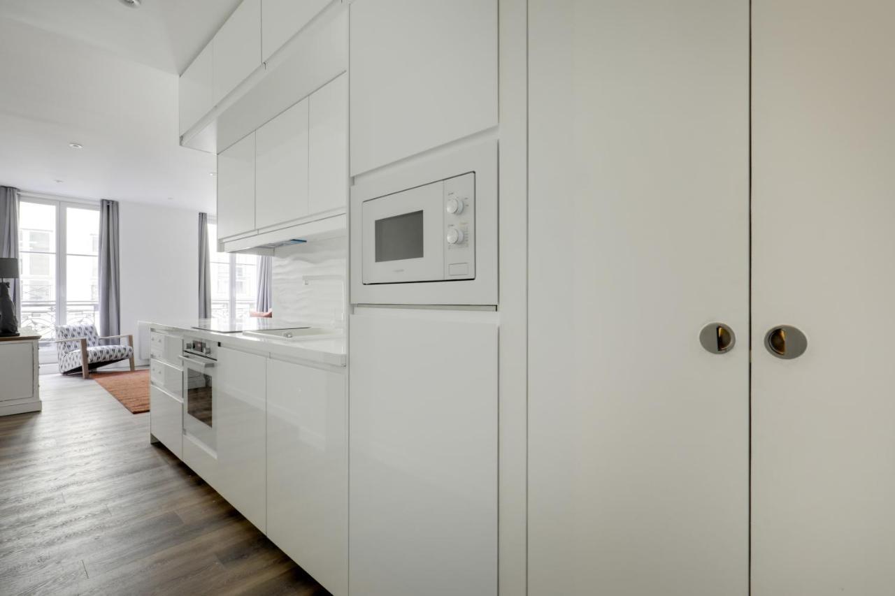 AC 4 people apartment Louvres Place Vendome Paris center by Weekome Extérieur photo
